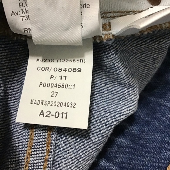 Madewell High-Rise Denim Shorts in Burke Wash: Button-Front Edition Size 27. - Picture 10 of 10